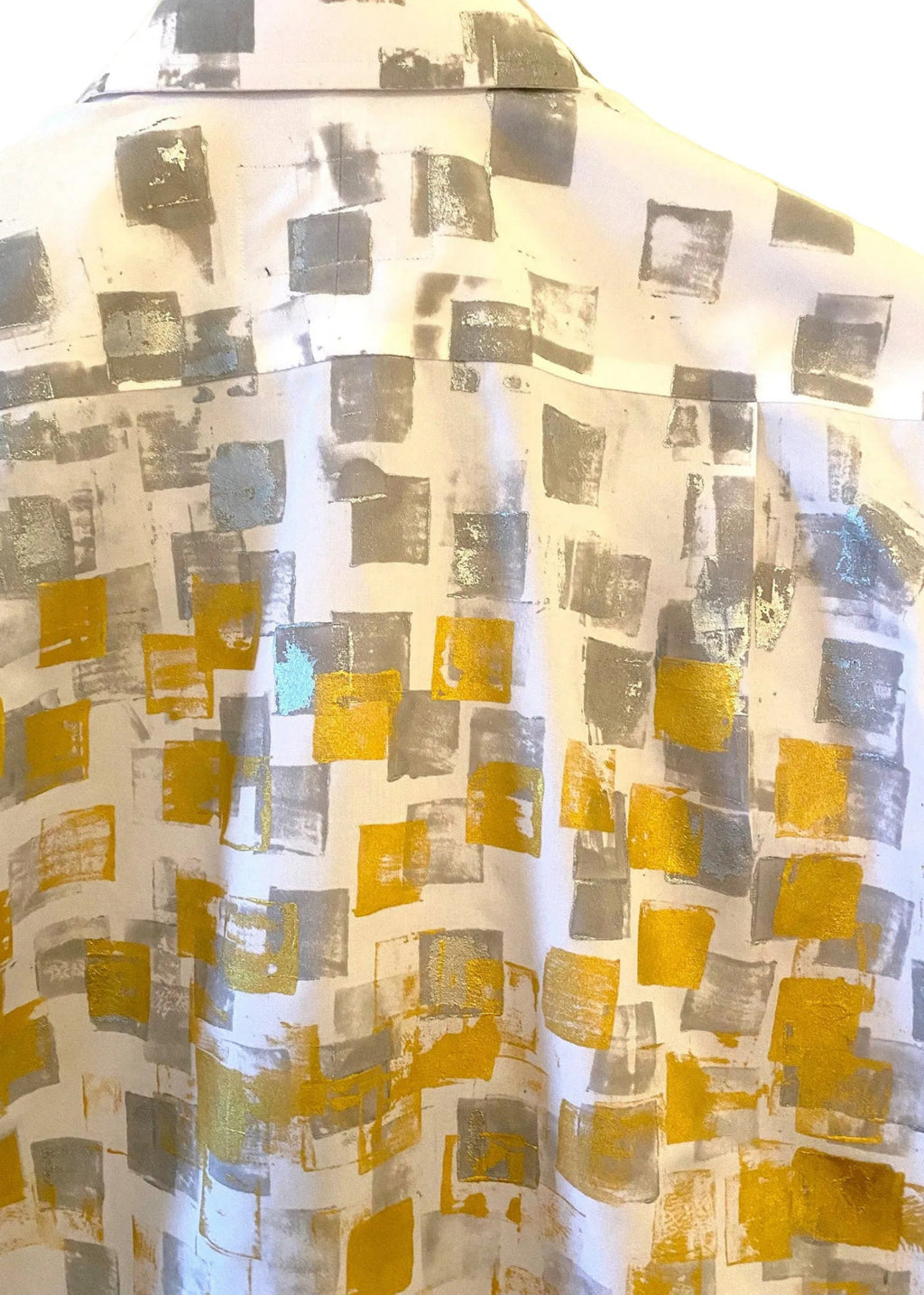 Stacy Stewart Smith Men's White Premium Cotton Percale Hand-Painted Gold & Silver Pixels Shirt zoomed detail back view with gray background. 