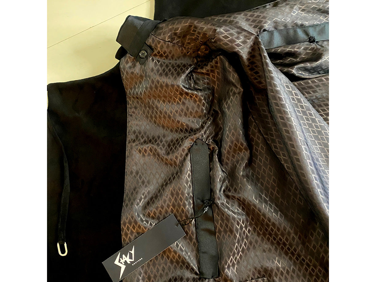 Stacy Stewart Smith Men's Suede Paris Opera Cape lining left inside top portion view.