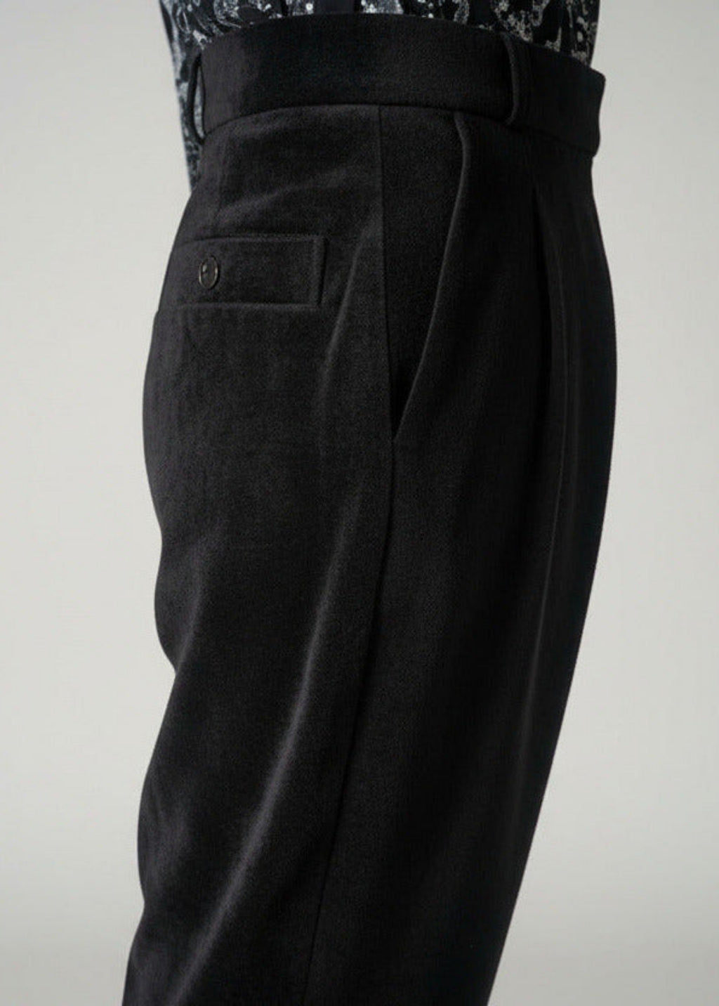 Stacy Stewart Smith Men's Suede Pleated Windsor Pants on a mannequin 6'3" zoomed side view. 
